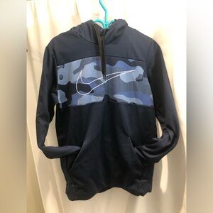 Nike Men's Navy and Blue Camo Hoodie